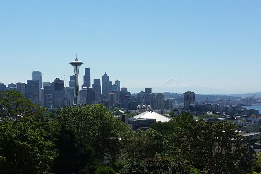 105 Space Needle and Mt Hood